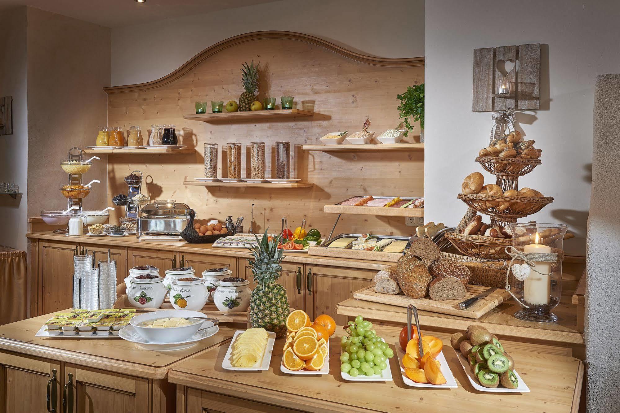 Fruehstueckshotel Birkenhof Rauris Ngoại thất bức ảnh
